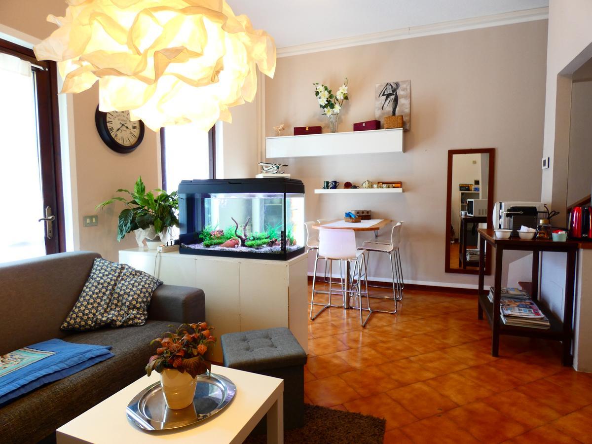 Ferienwohnung Garden Sweet House Desenzano Desenzano del Garda Exterior foto