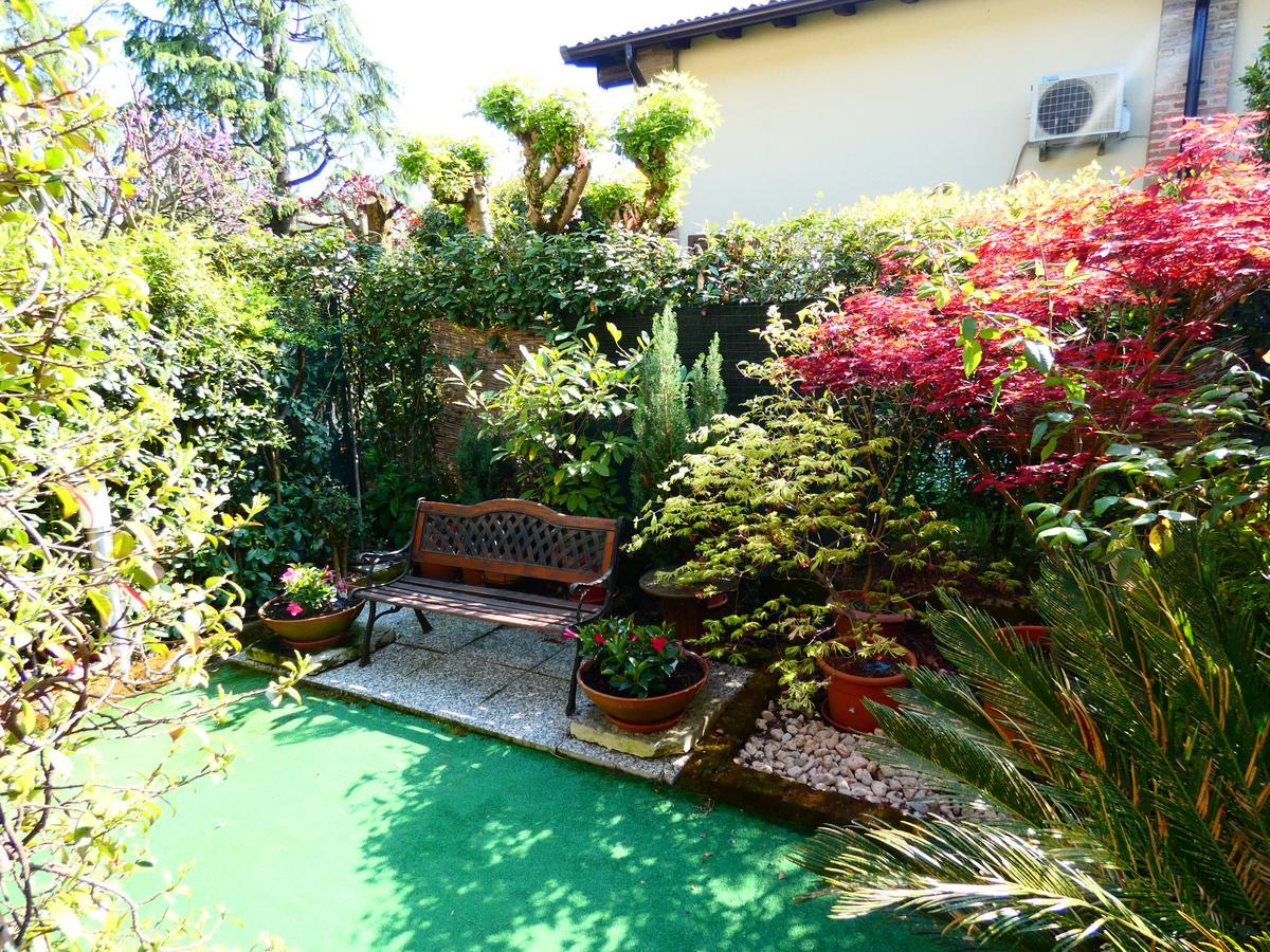 Ferienwohnung Garden Sweet House Desenzano Desenzano del Garda Exterior foto